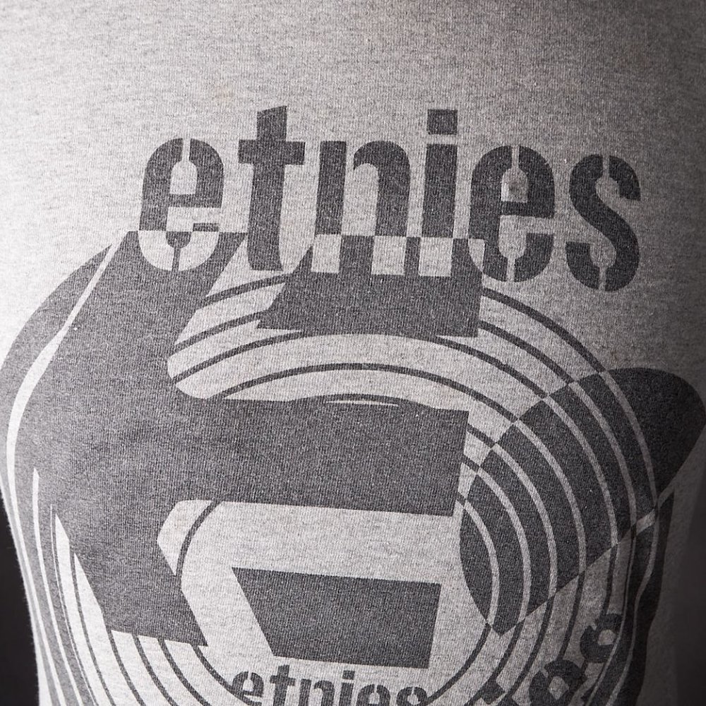 Y2K Gray Etnies Tee Shirt